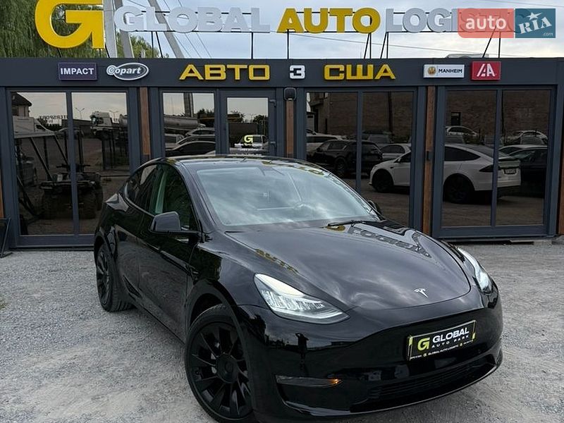 Tesla Model Y 2021