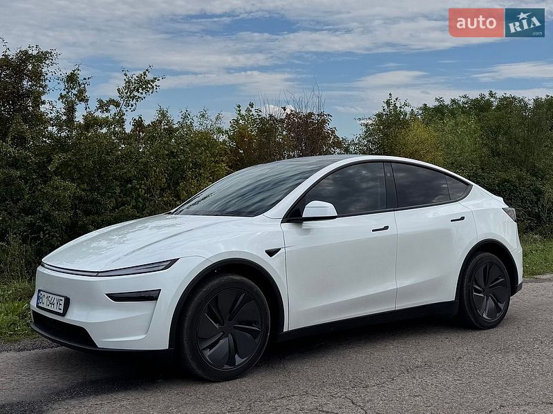 Позашляховик / Кросовер Tesla Model Y 2025 в Львові
