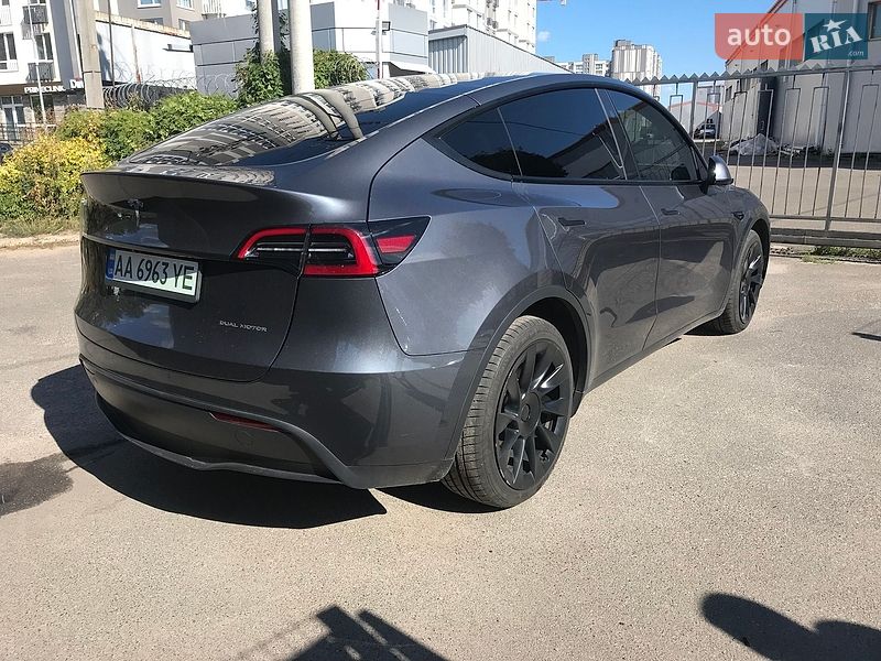 Позашляховик / Кросовер Tesla Model Y 2023 в Києві