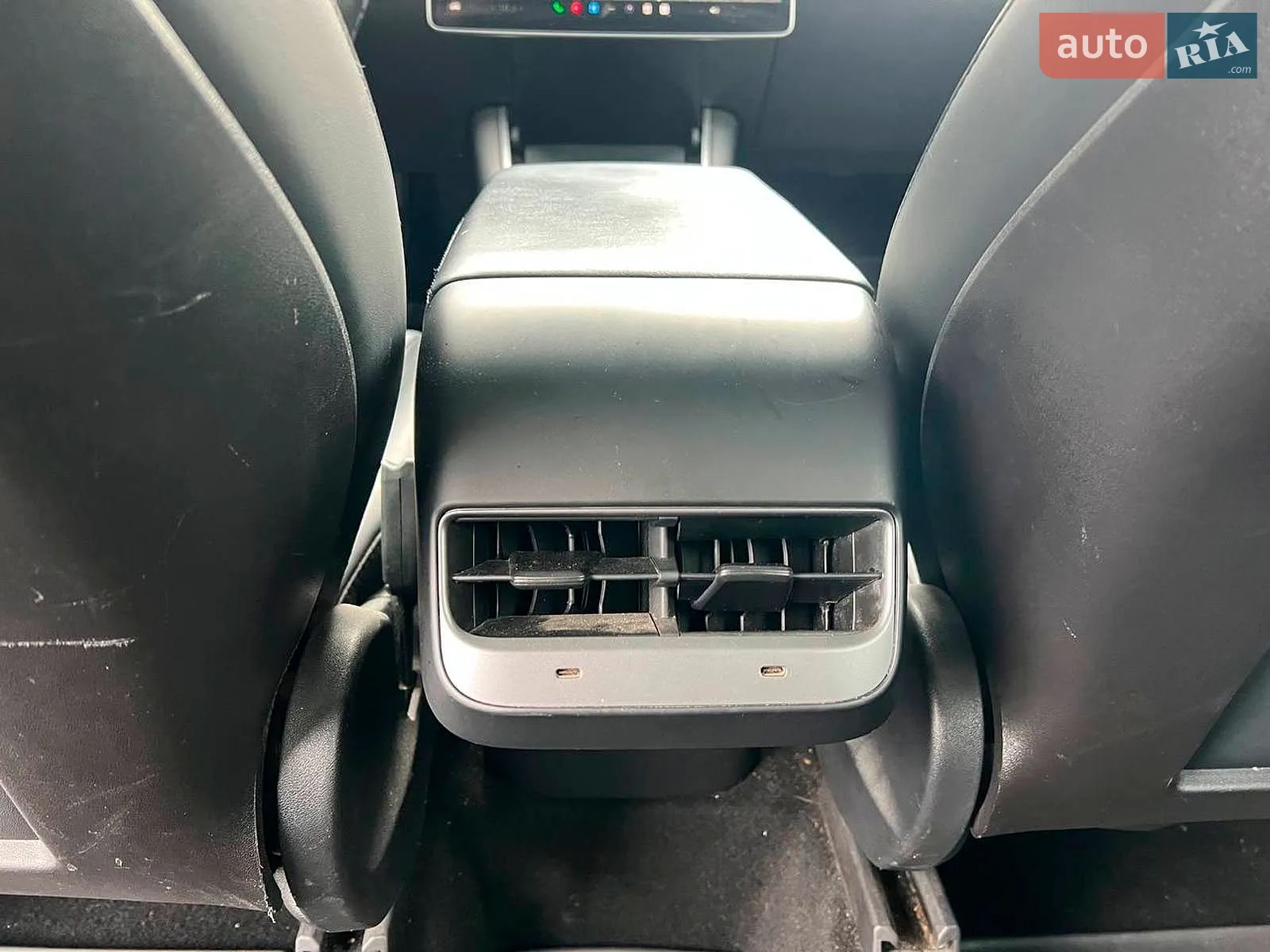 2020 Tesla Model Y - мініатюра 39