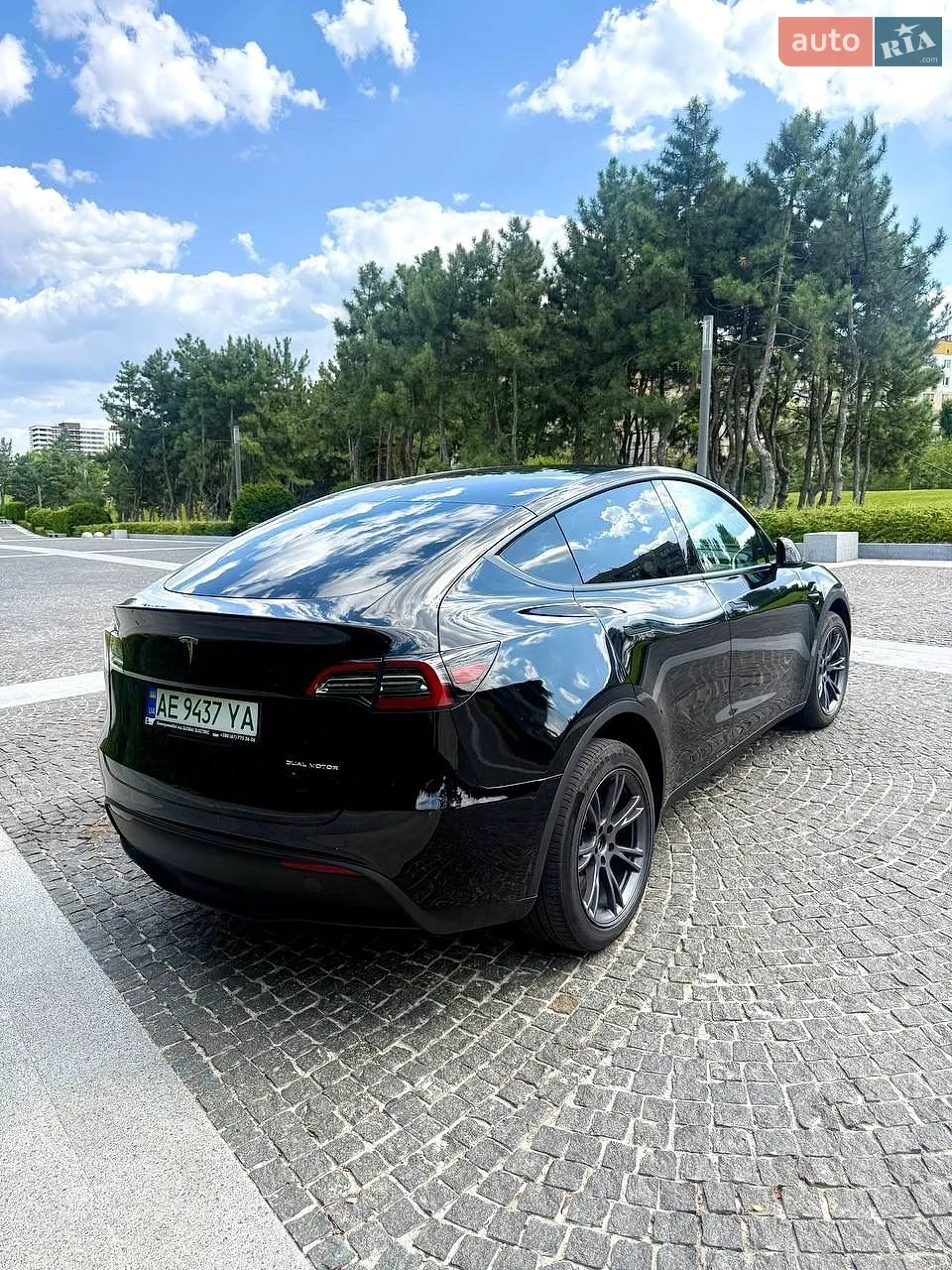 2024 Tesla Model Y - мініатюра 5
