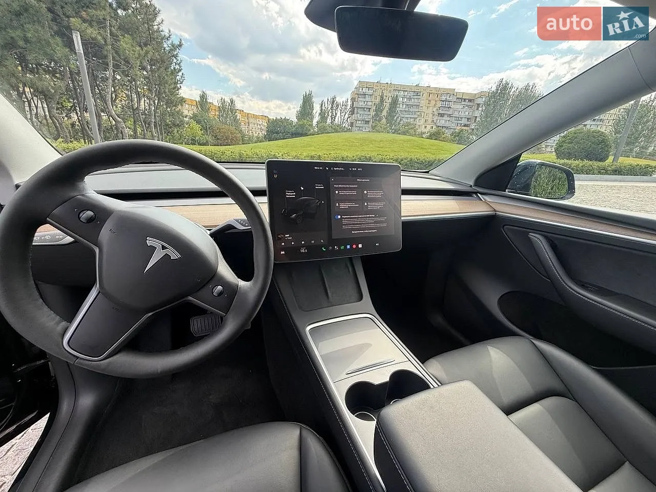 2024 Tesla Model Y - мініатюра 17