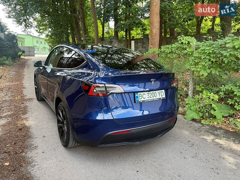 Позашляховик / Кросовер Tesla Model Y 2021 в Львові