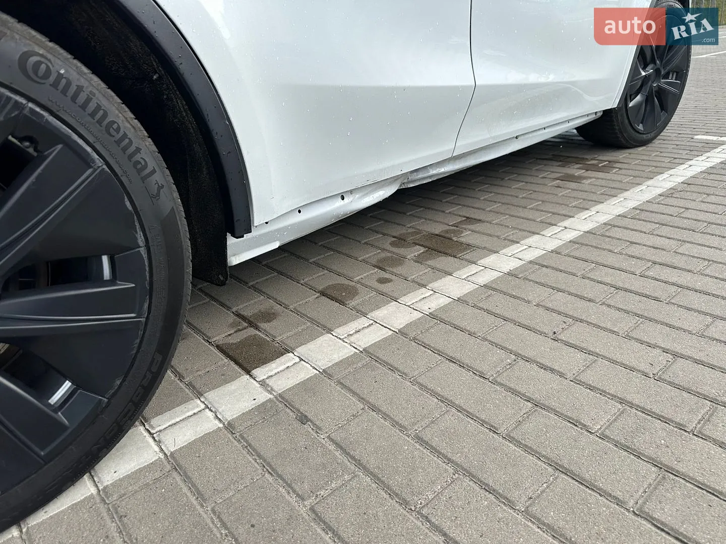 2020 Tesla Model Y - мініатюра 3