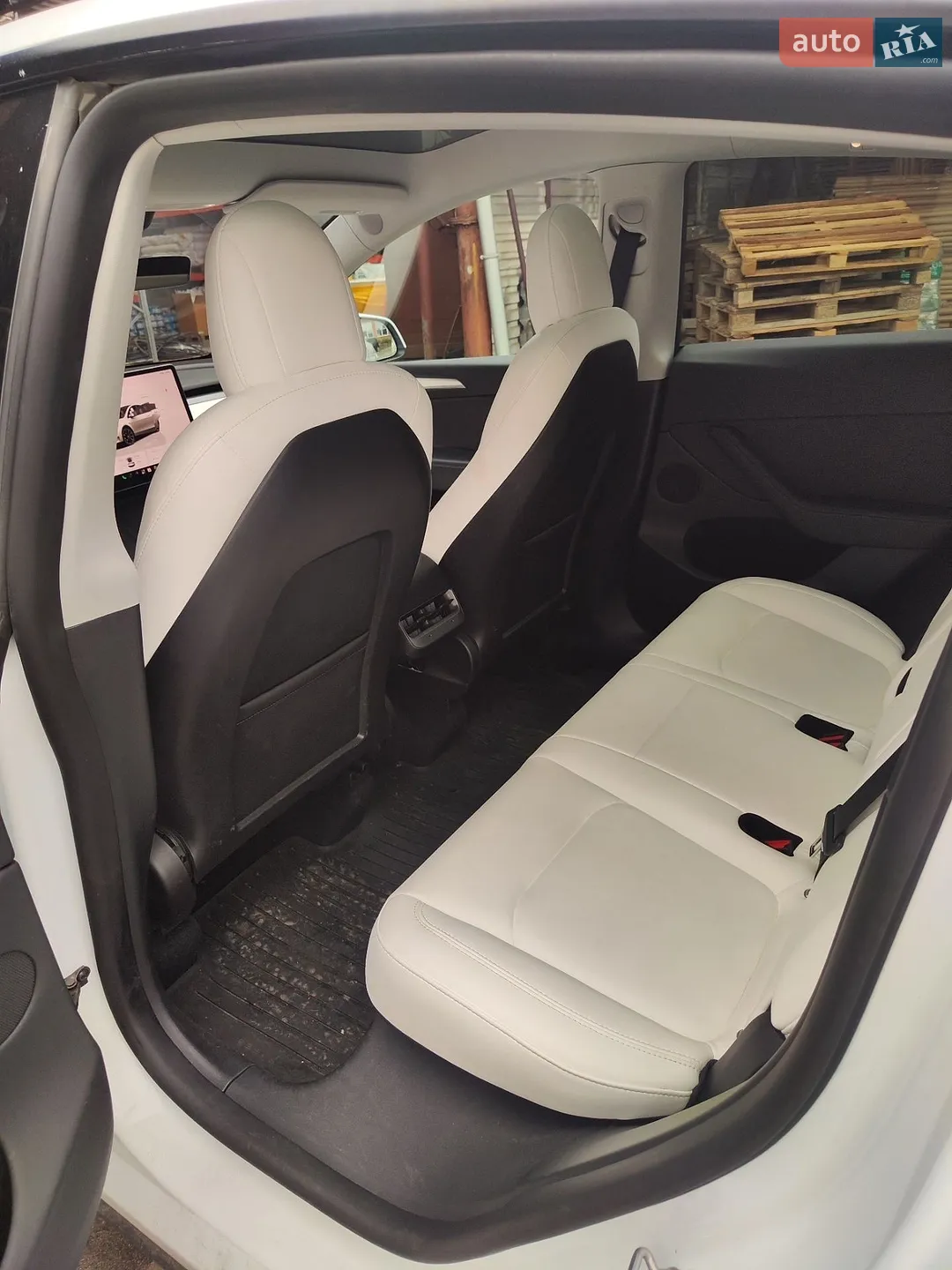 2022 Tesla Model Y - мініатюра 6