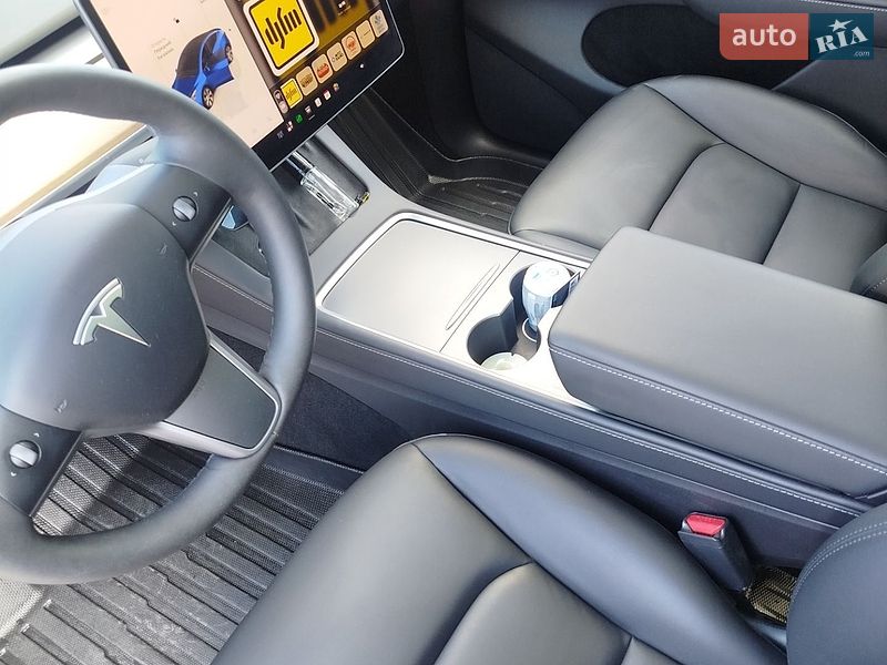 Позашляховик / Кросовер Tesla Model Y 2023 в Звягелі