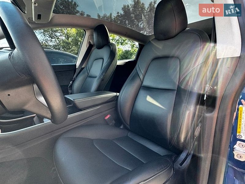 Внедорожник / Кроссовер Tesla Model Y 2020 в Львове