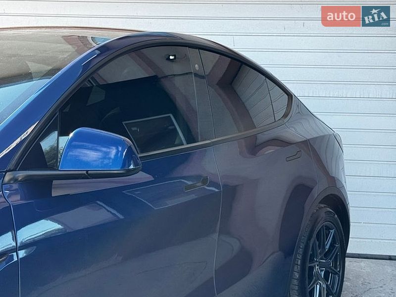 Внедорожник / Кроссовер Tesla Model Y 2020 в Львове
