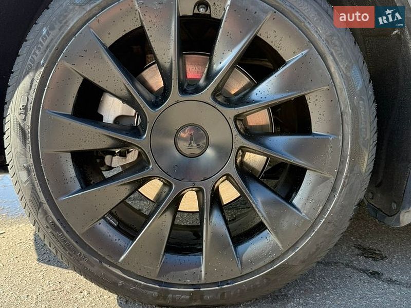 Внедорожник / Кроссовер Tesla Model Y 2022 в Харькове