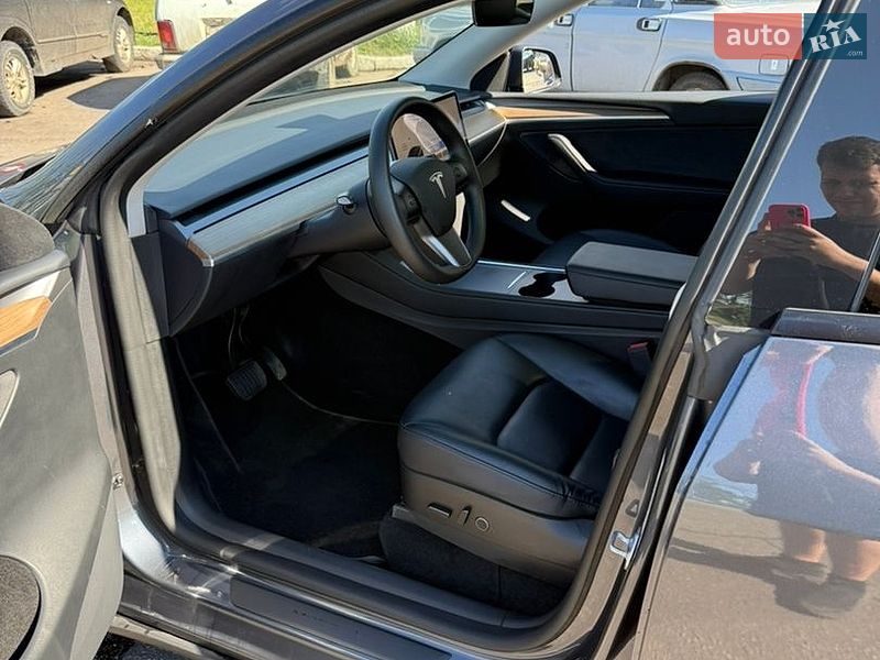 Внедорожник / Кроссовер Tesla Model Y 2022 в Харькове