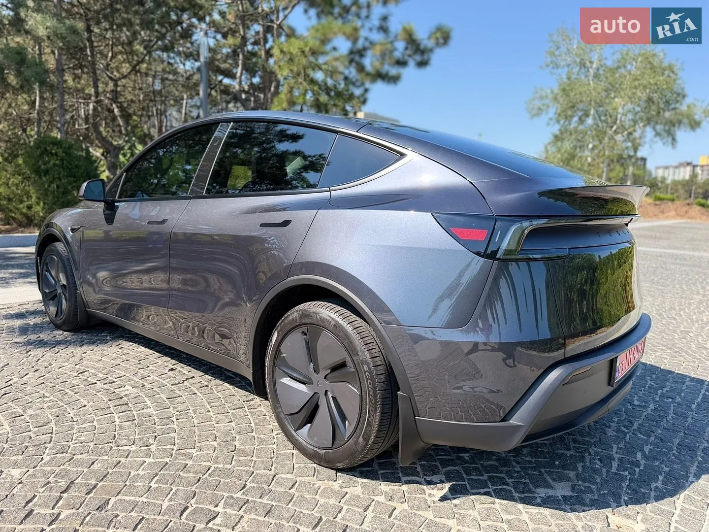2025 Tesla Model Y - мініатюра 20