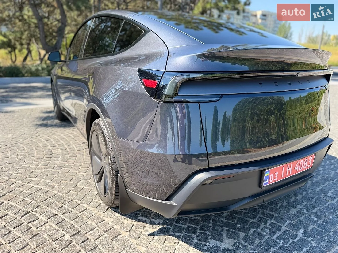 2025 Tesla Model Y - мініатюра 22