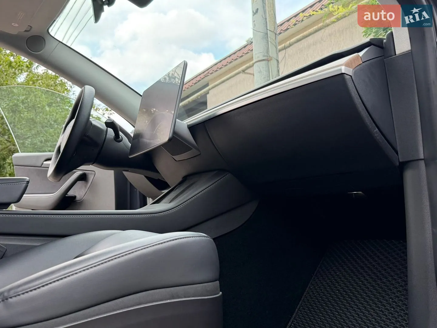 2023 Tesla Model Y - мініатюра 30