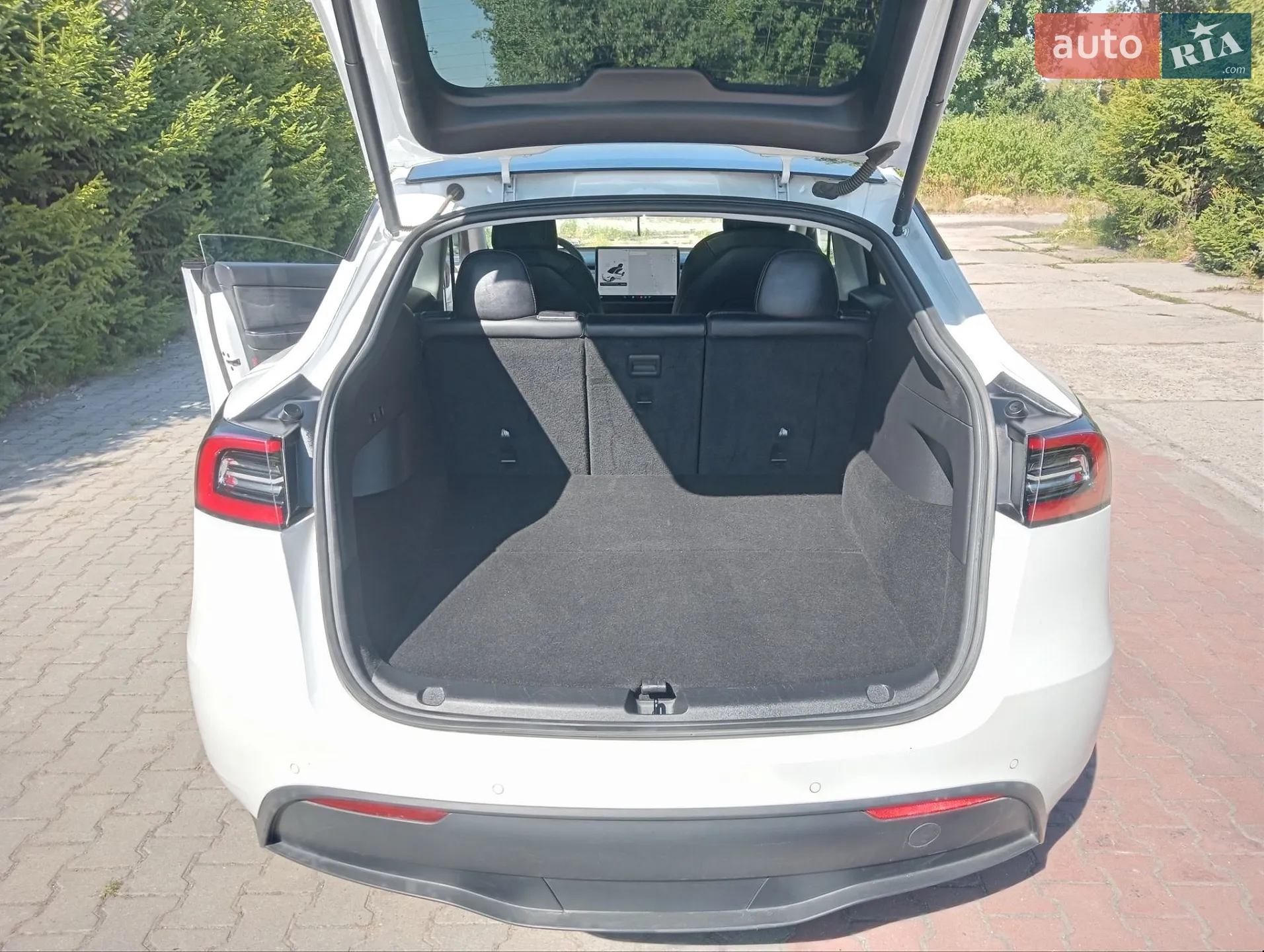 2021 Tesla Model Y - мініатюра 34