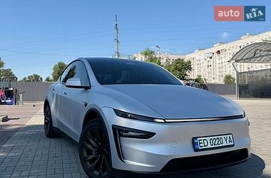 Внедорожник / Кроссовер Tesla Model Y 2025 в Днепре