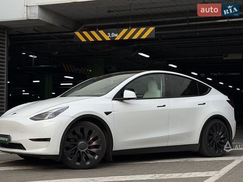 Tesla Model Y 2022