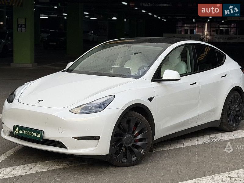 Позашляховик / Кросовер Tesla Model Y 2022 в Києві