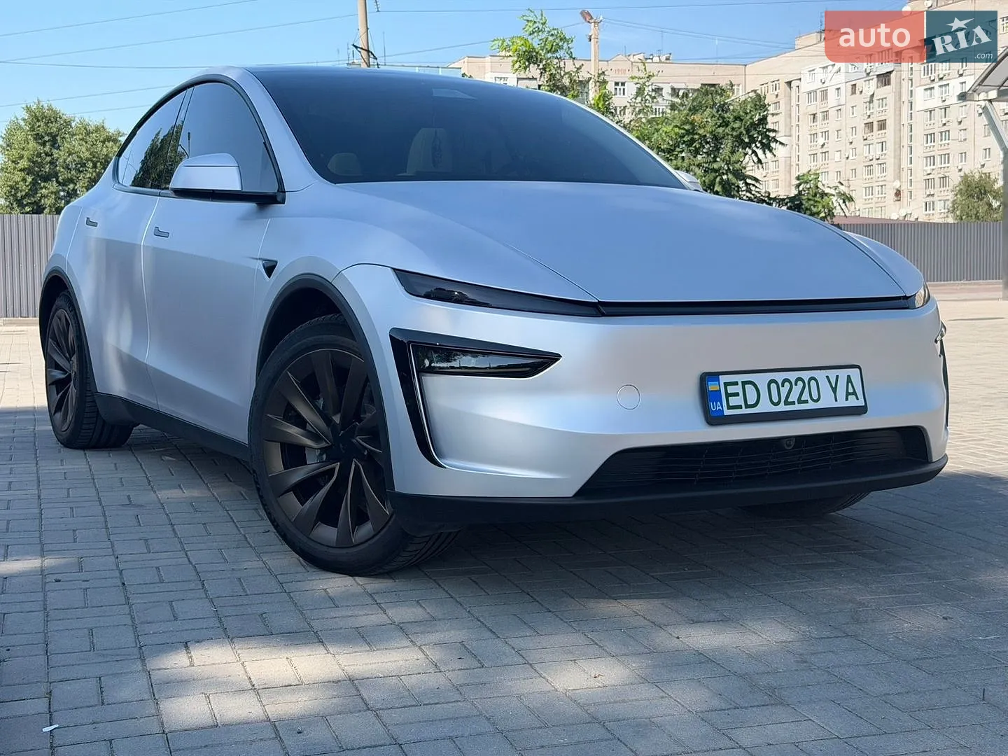 2025 Tesla Model Y - мініатюра 2