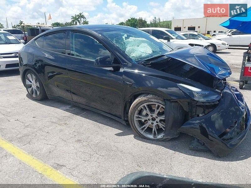 Внедорожник / Кроссовер Tesla Model Y 2024 в Виннице