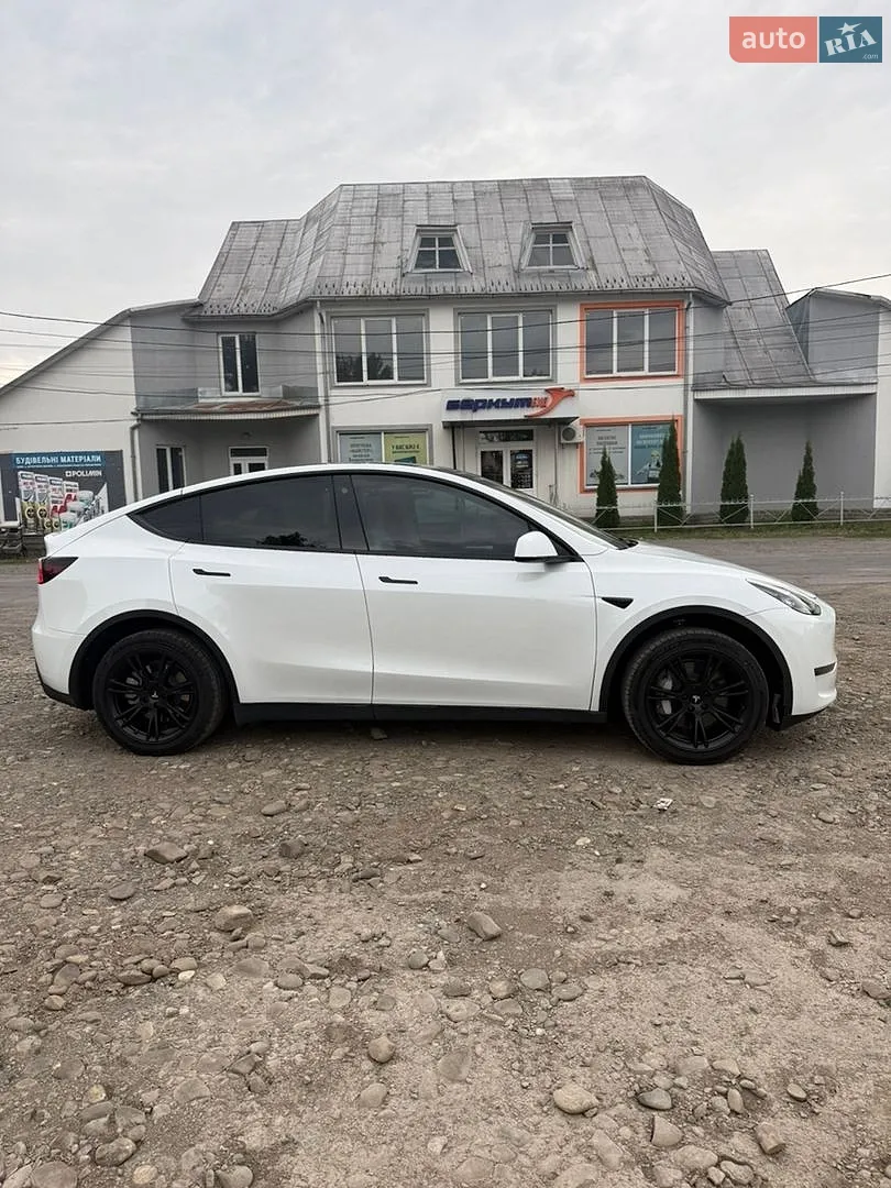 2022 Tesla Model Y - мініатюра 4