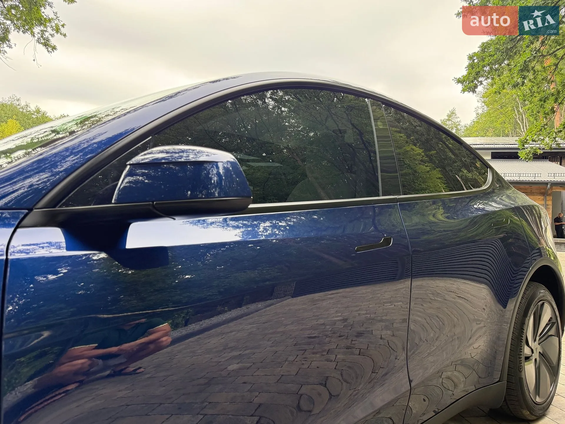 2025 Tesla Model Y - мініатюра 18