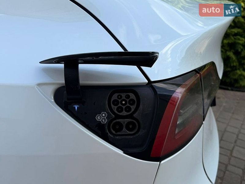 Внедорожник / Кроссовер Tesla Model Y 2023 в Владимире фото 10 Внедорожник / Кроссовер Tesla Model Y 2023 в Владимире