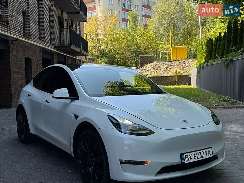 Tesla Model Y