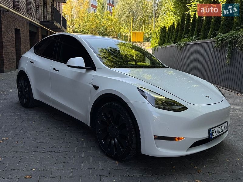 Позашляховик / Кросовер Tesla Model Y 2022 в Хмельницькому