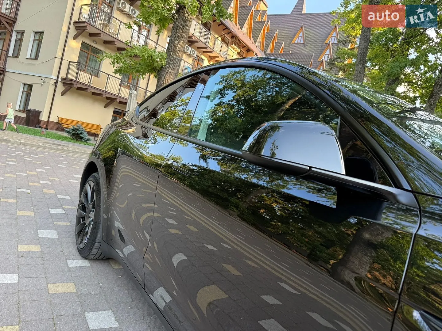 2024 Tesla Model Y - мініатюра 14