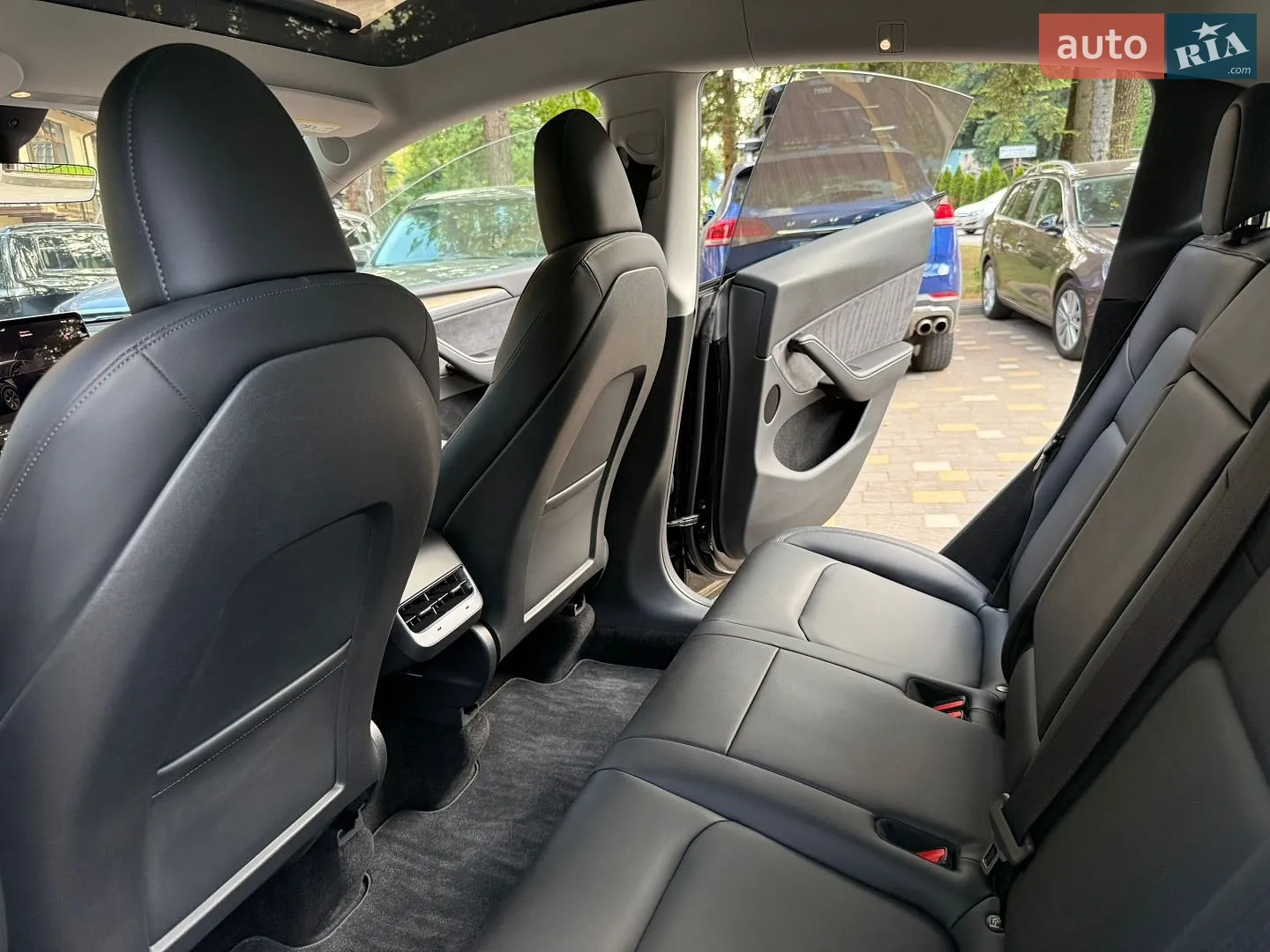 2024 Tesla Model Y - мініатюра 72