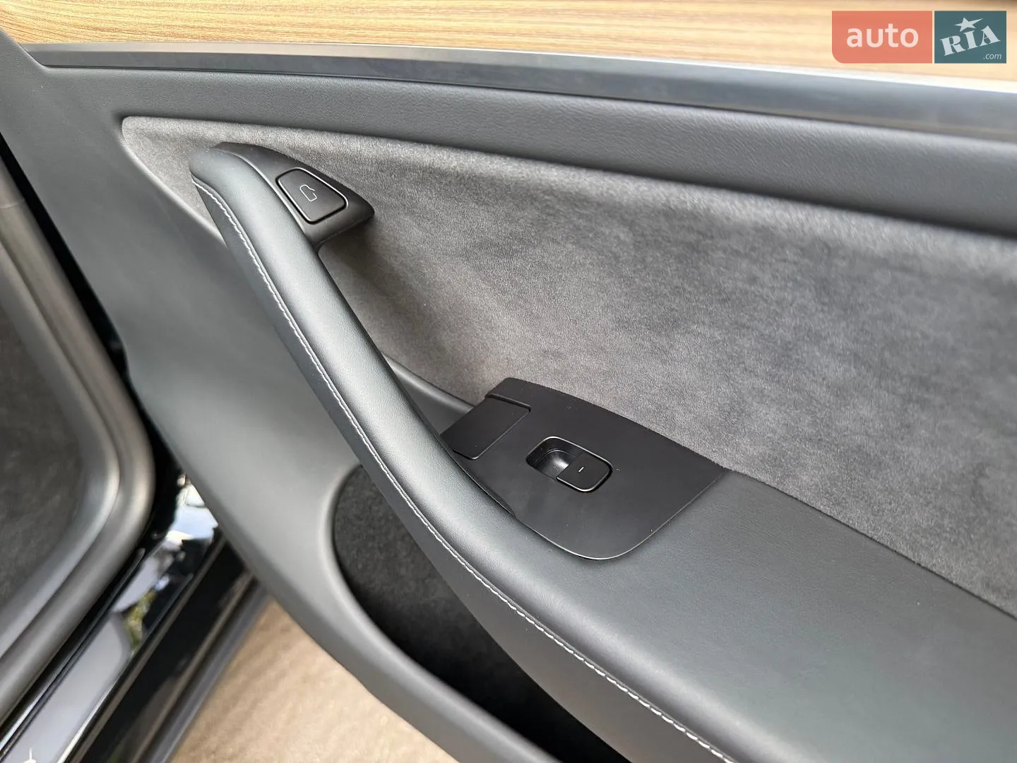 2024 Tesla Model Y - мініатюра 79