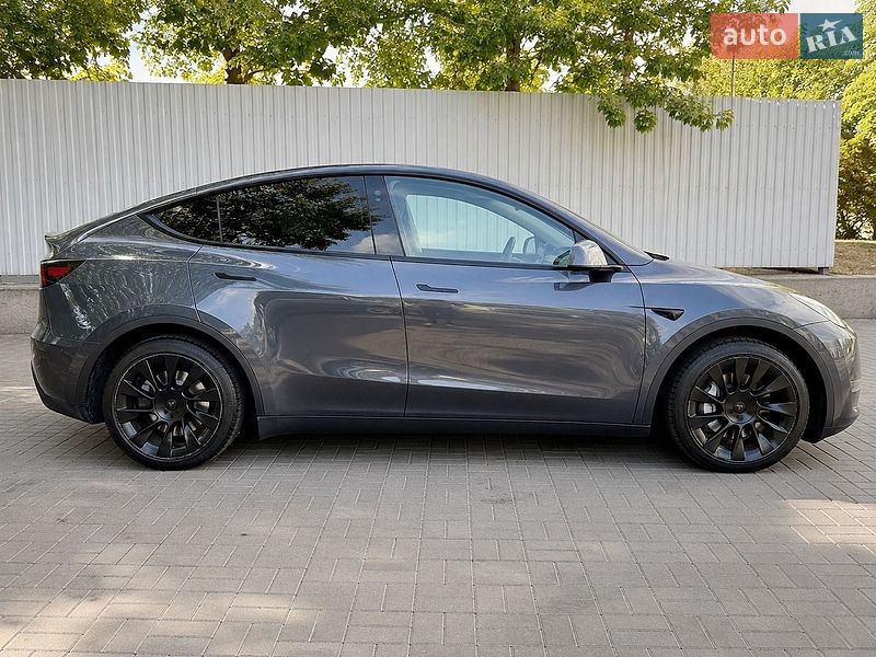 Позашляховик / Кросовер Tesla Model Y 2022 в Києві