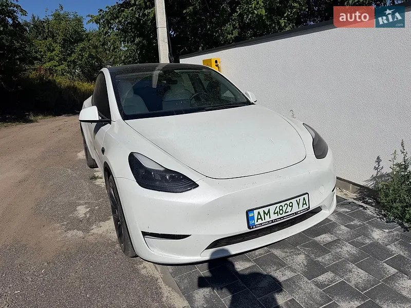 Tesla Model Y 2021