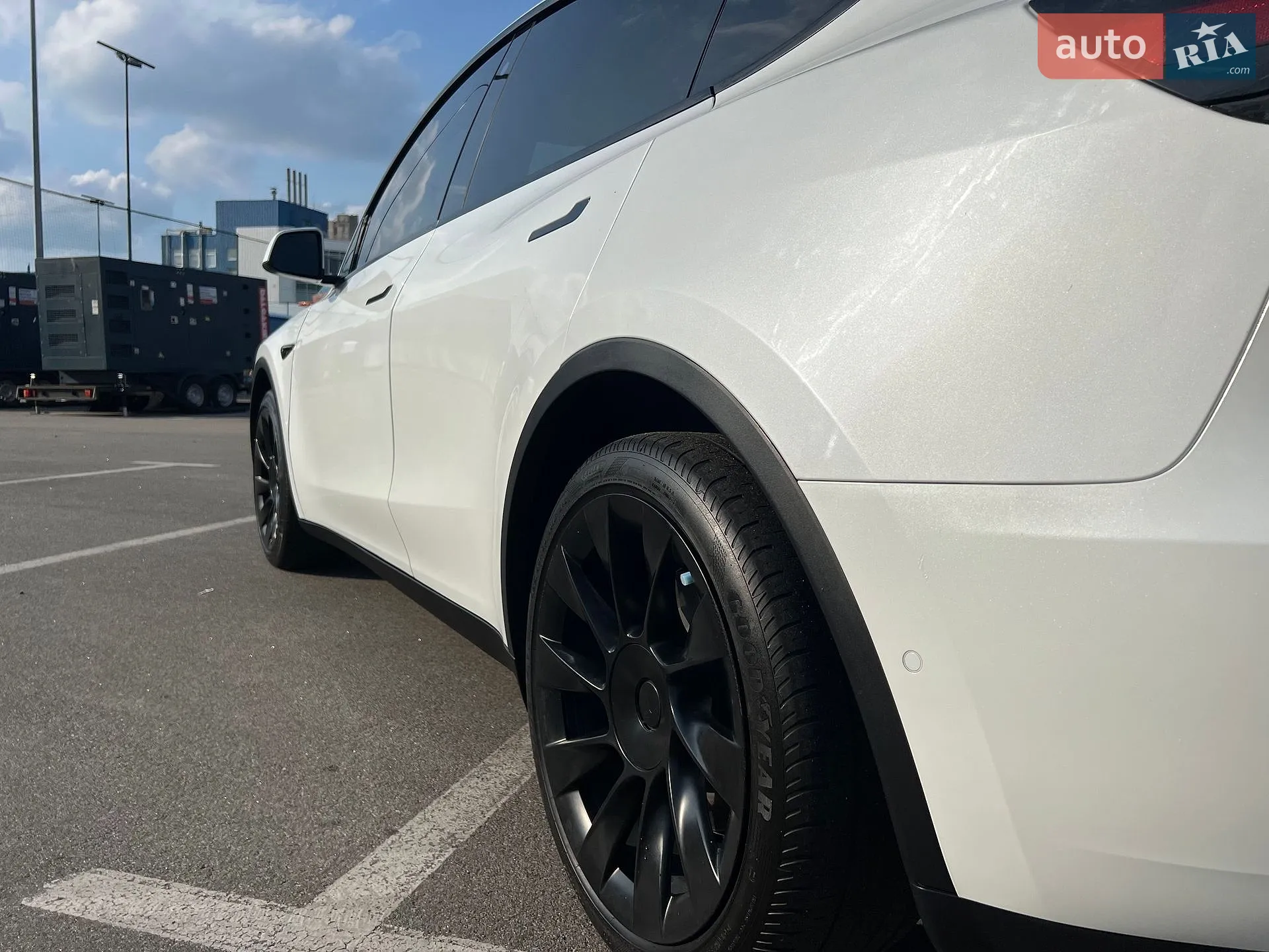 2021 Tesla Model Y - мініатюра 17