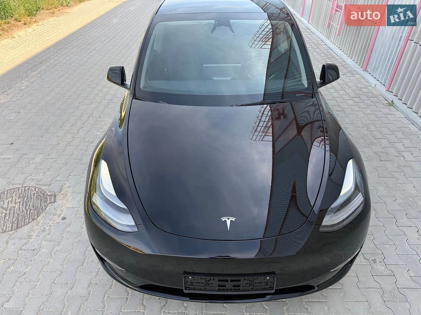 2024 Tesla Model Y - мініатюра 9