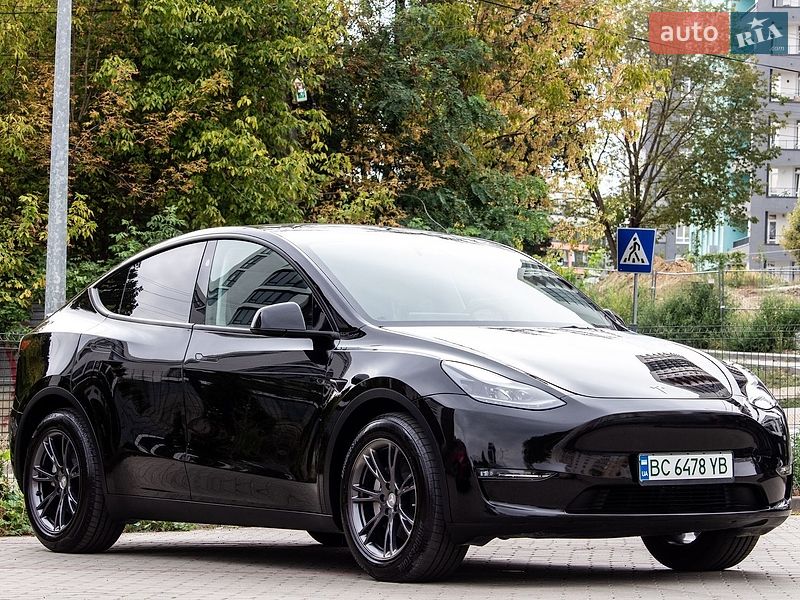 Позашляховик / Кросовер Tesla Model Y 2024 в Львові