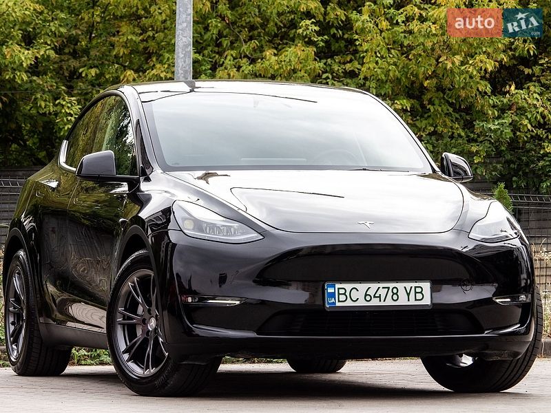 Позашляховик / Кросовер Tesla Model Y 2024 в Львові
