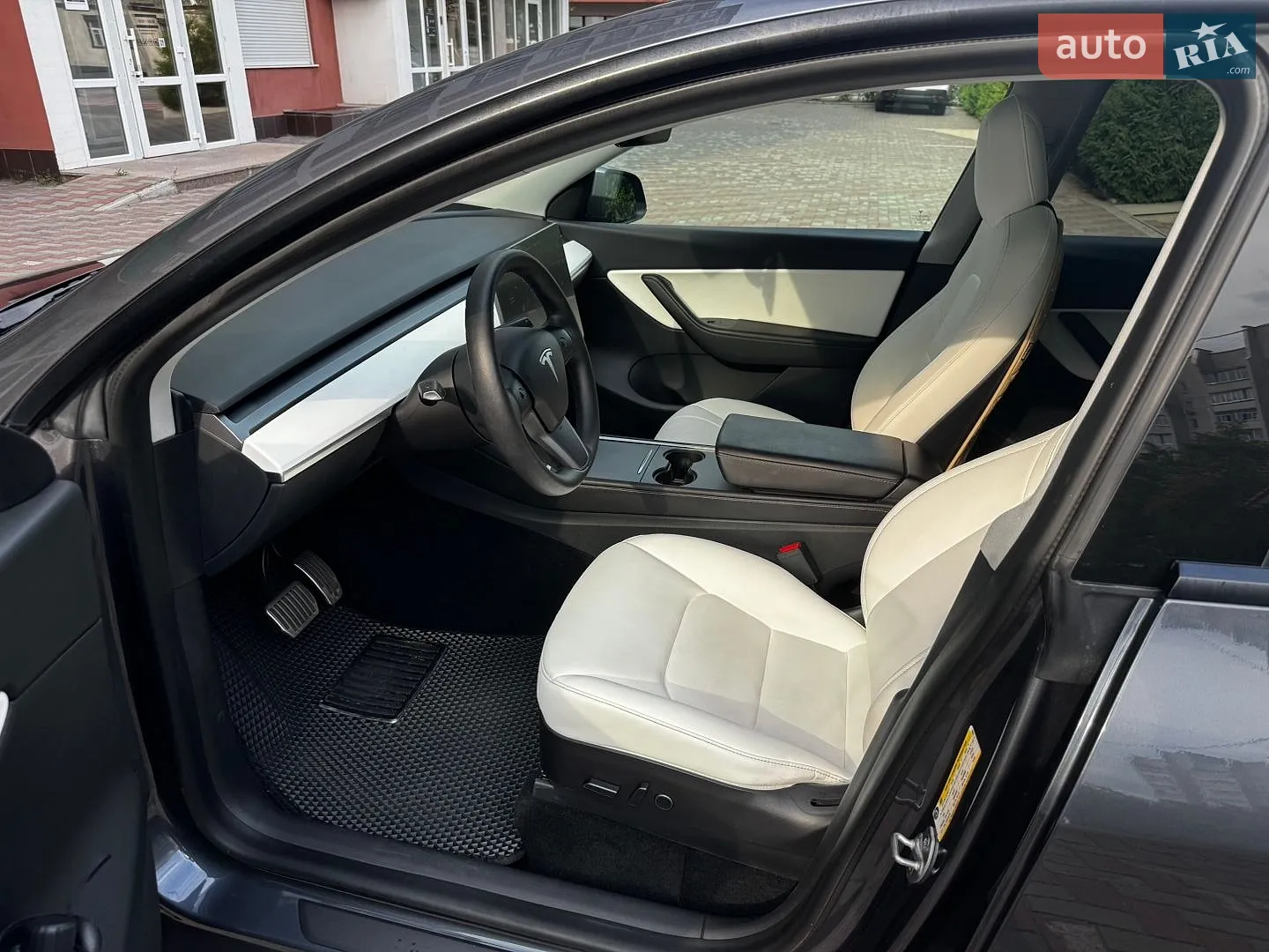 2021 Tesla Model Y - мініатюра 18