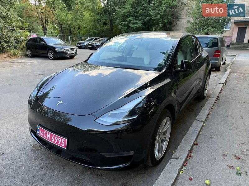 Позашляховик / Кросовер Tesla Model Y 2023 в Львові фото 37 Позашляховик / Кросовер Tesla Model Y 2023 в Львові