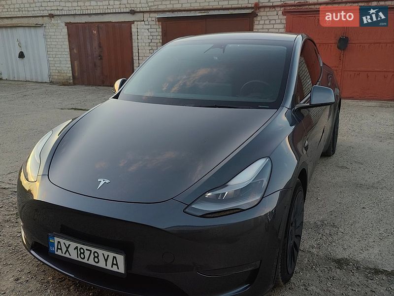 Tesla Model Y 2022