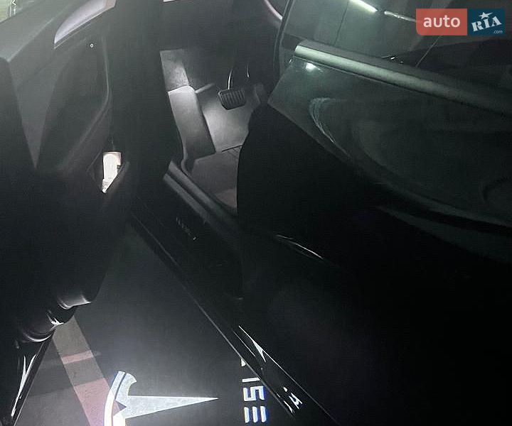 Внедорожник / Кроссовер Tesla Model Y 2023 в Киеве фото 5 Внедорожник / Кроссовер Tesla Model Y 2023 в Киеве