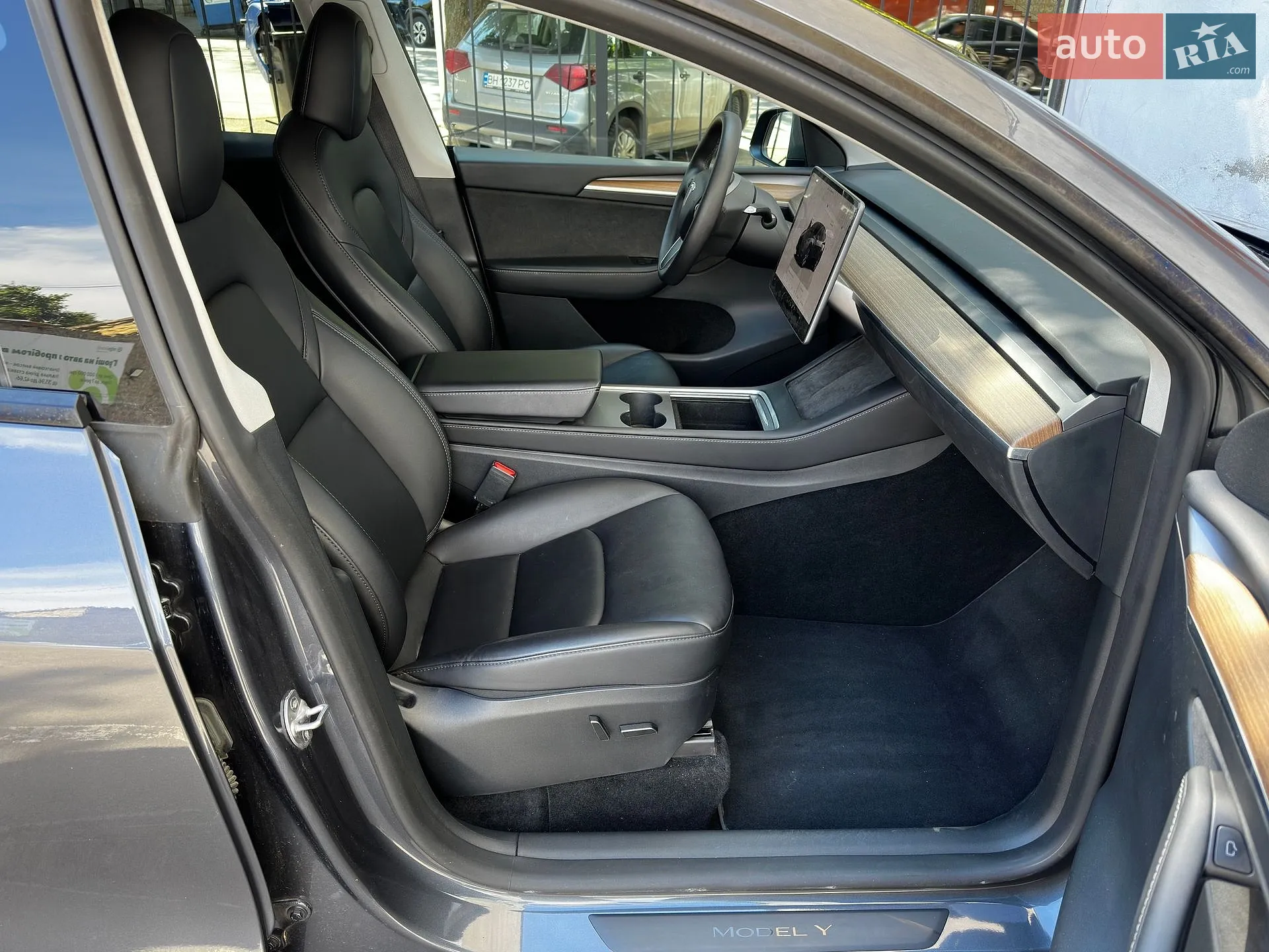 2023 Tesla Model Y - мініатюра 37