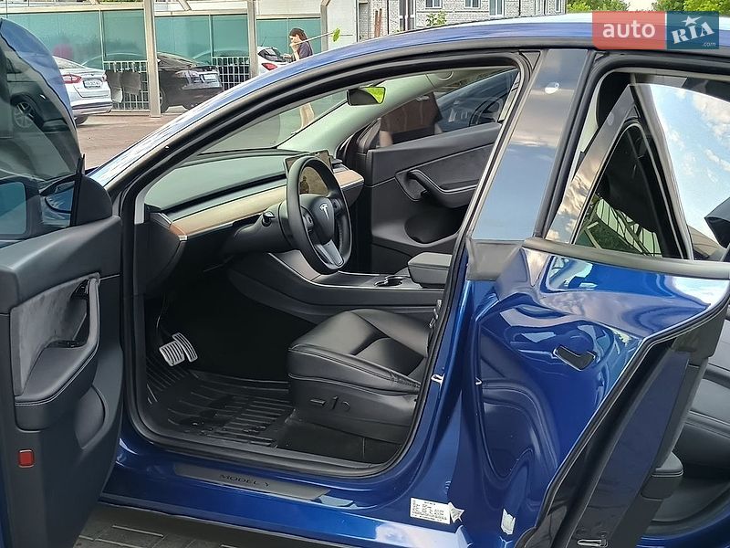 Позашляховик / Кросовер Tesla Model Y 2020 в Києві