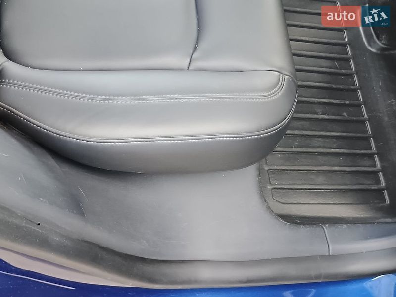 Позашляховик / Кросовер Tesla Model Y 2020 в Києві