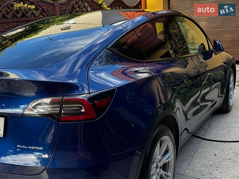 Внедорожник / Кроссовер Tesla Model Y 2020 в Тернополе