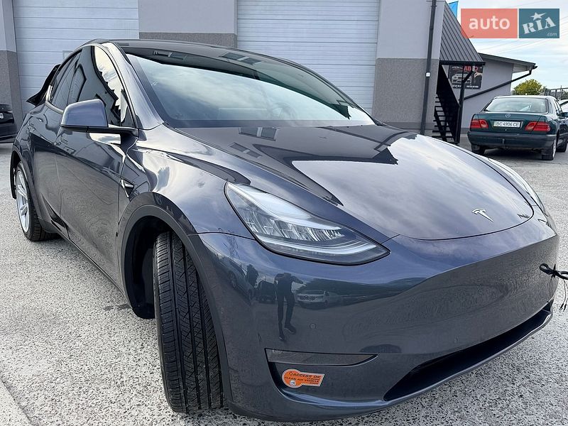 Внедорожник / Кроссовер Tesla Model Y 2021 в Дрогобыче