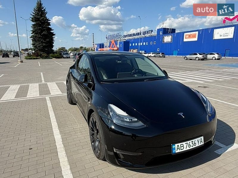 Tesla Model Y 2021