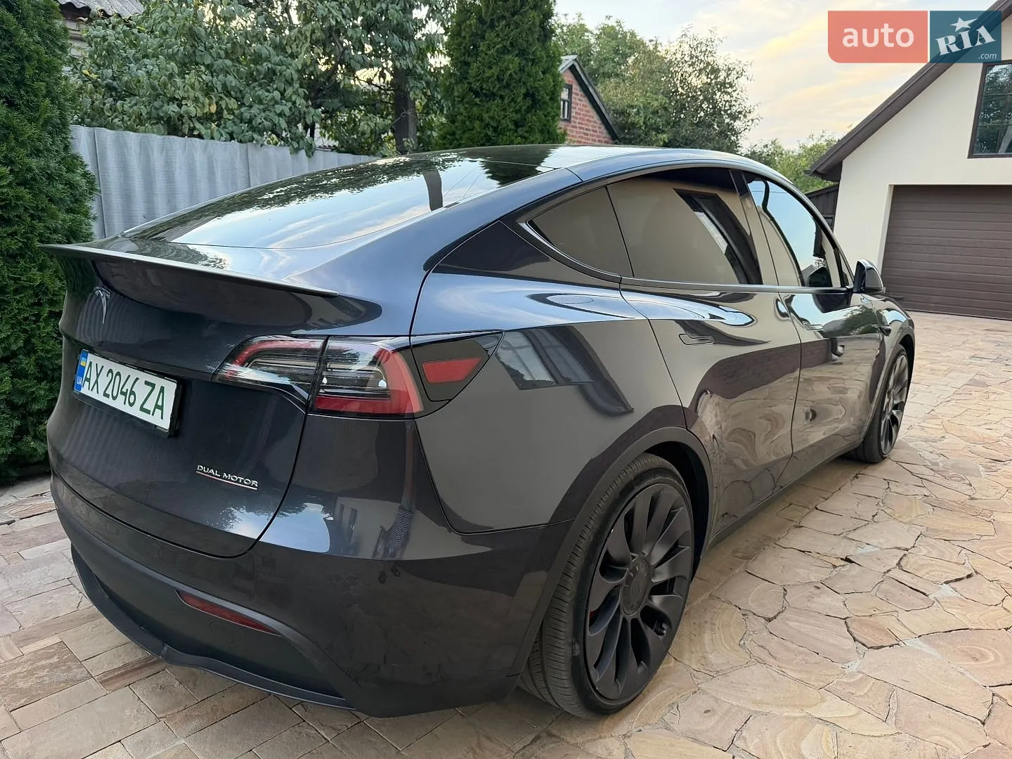 2024 Tesla Model Y - мініатюра 4
