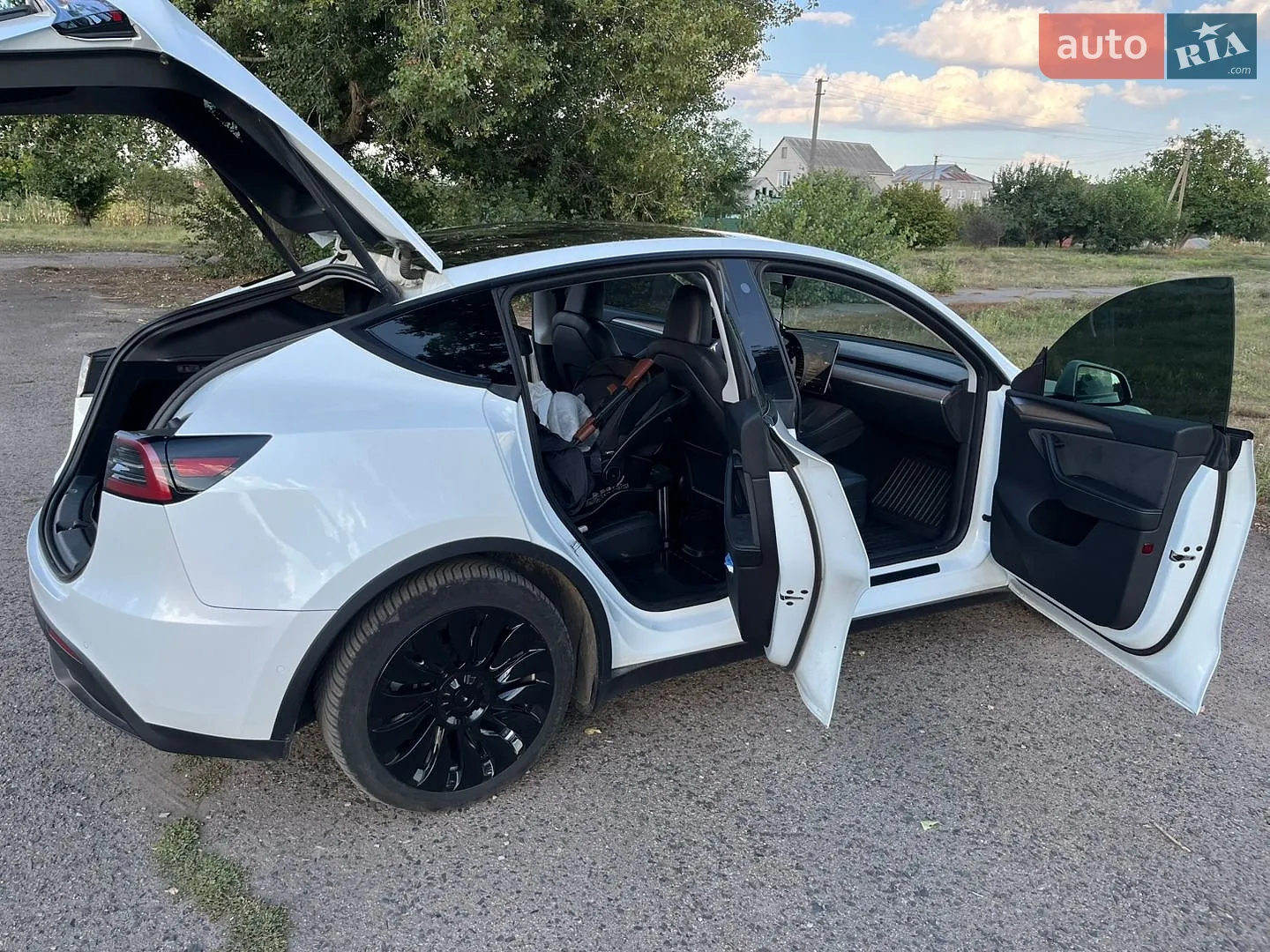 2022 Tesla Model Y - мініатюра 5