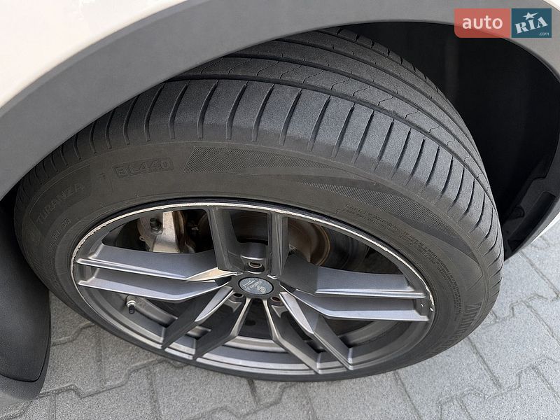 Внедорожник / Кроссовер Tesla Model Y 2021 в Виннице